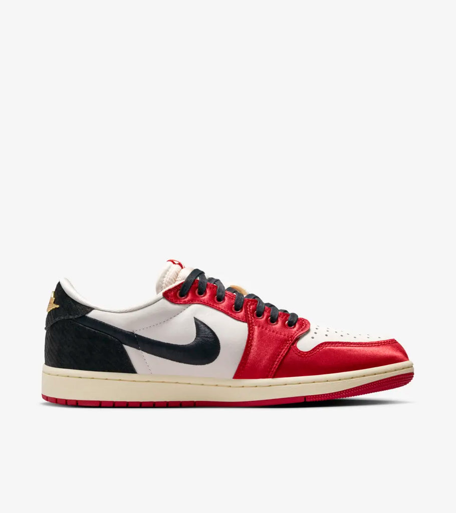 Nike retro low tops store