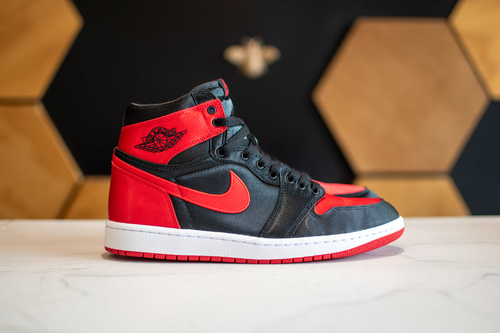 Jordan 1 High OG Satin Bred w SNKRBROS MX