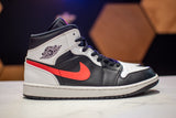 Jordan 1 mid Black Chile Red